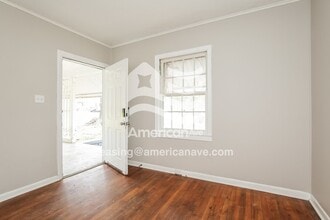 403 Lowdermilk St in Greensboro, NC - Foto de edificio - Building Photo