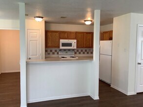 13049 Skyline Dr in Willis, TX - Building Photo - Building Photo