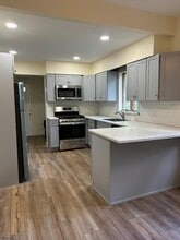 225 E Northfield Rd in Livingston, NJ - Building Photo - Building Photo