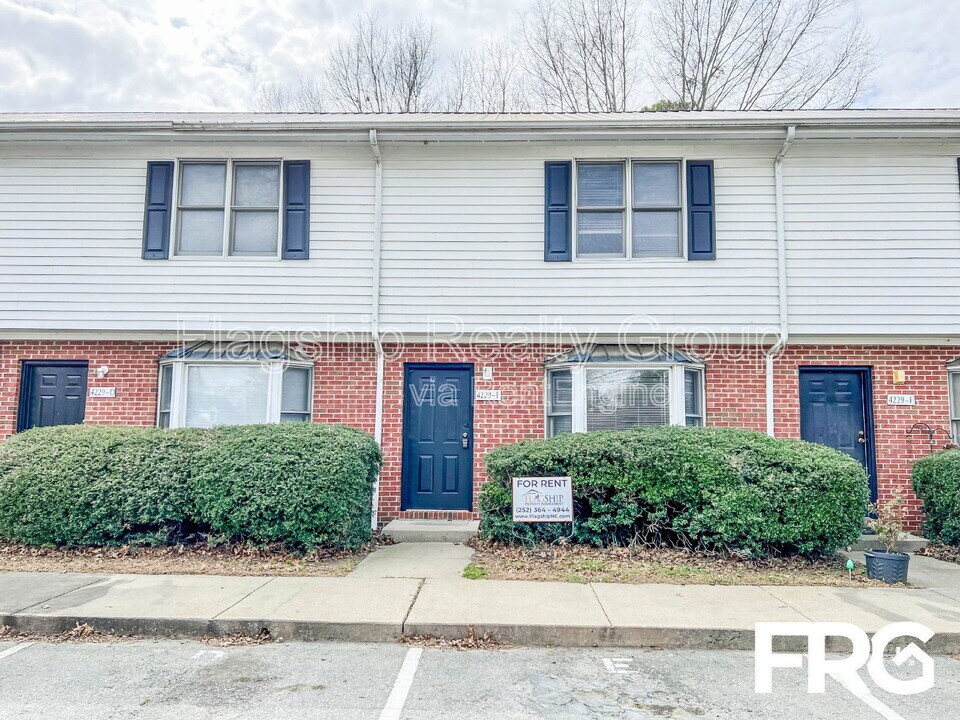 4229- W Horne Ave in Farmville, NC - Building Photo