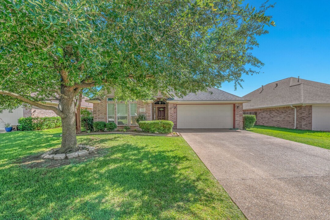 3 Bed/ 2 Bath Home in Edelweiss Gartens Available for August Move In! in College Station, TX - Building Photo