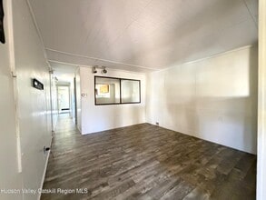 384 Glenerie Blvd in Saugerties, NY - Building Photo - Building Photo