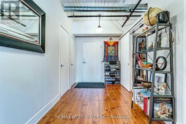 property at 183 Dovercourt Rd