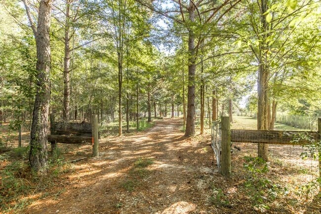 5451 Walton Rd in Fort Valley, GA - Building Photo - Building Photo