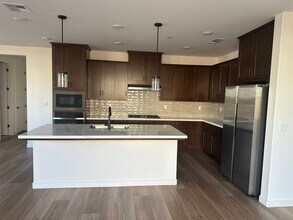 5481 Dunnigan Hls Ln in Antioch, CA - Building Photo - Building Photo