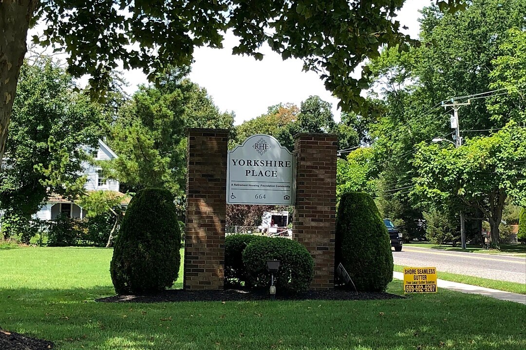 664 Town Bank Rd in Cape May, NJ - Building Photo