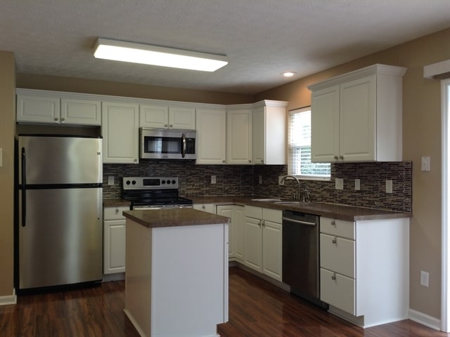 6505 Semmes Ln in Dayton, OH - Building Photo - Building Photo