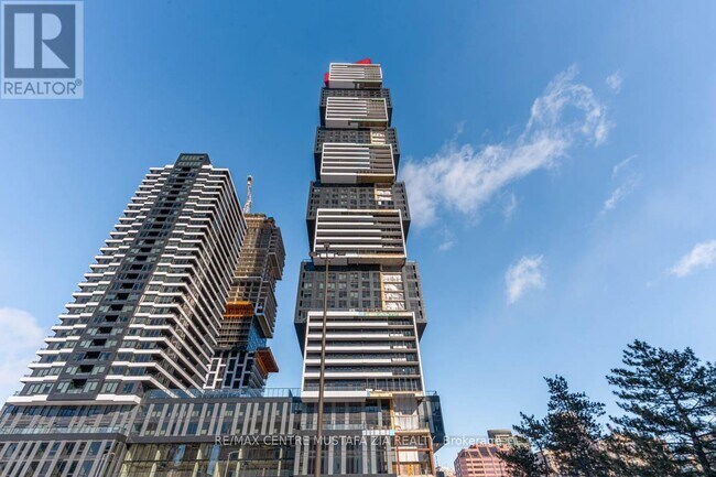 4015 The Exchange in Mississauga, ON - Building Photo - Building Photo