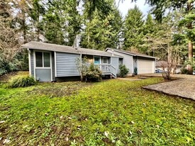 1150 Hillandale Dr E in Port Orchard, WA - Building Photo - Building Photo