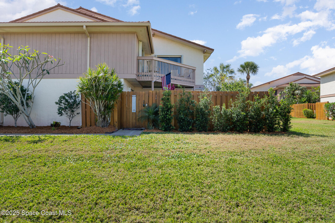 200 S Banana River Blvd in Cocoa Beach, FL - Building Photo
