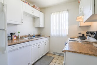 Michigan Edgewood in Mt. Pleasant, MI - Foto de edificio - Interior Photo