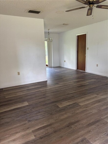 405 Lily Pad Ln in Eustis, FL - Building Photo - Building Photo