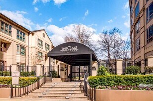 3475 Oak Valley Rd NE in Atlanta, GA - Building Photo