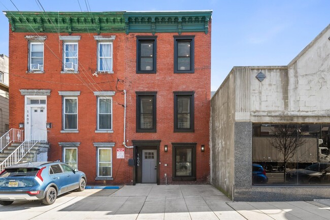 property at 1606 Palisade Ave