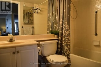 5001 Finch Ave E in Toronto, ON - Building Photo - Building Photo