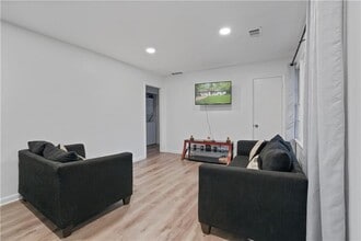 1847 Elmwood Dr in Austell, GA - Building Photo - Building Photo