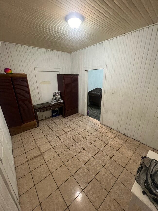 1715 Benavides St in Laredo, TX - Building Photo - Building Photo