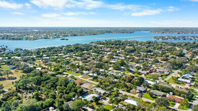 1605 Treemont Ave in Jupiter, FL - Building Photo - Building Photo