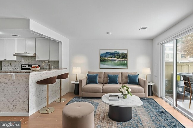 8619 Welbeck Way in Gaithersburg, MD - Foto de edificio - Building Photo