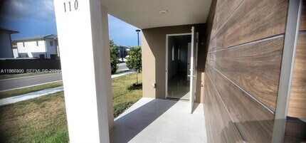 110 NW 11th Ct in Florida City, FL - Building Photo - Building Photo