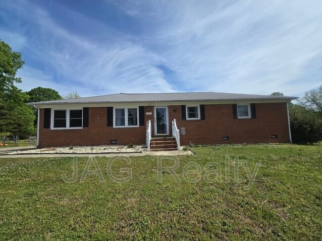 3117 Smith Farm Rd in Matthews, NC - Building Photo - Building Photo