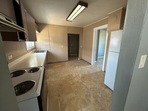 323 SW 16th St in Pendleton, OR - Building Photo - Building Photo