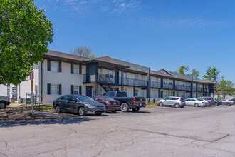 Midtown Park Apartments in Tulsa, OK - Foto de edificio - Building Photo