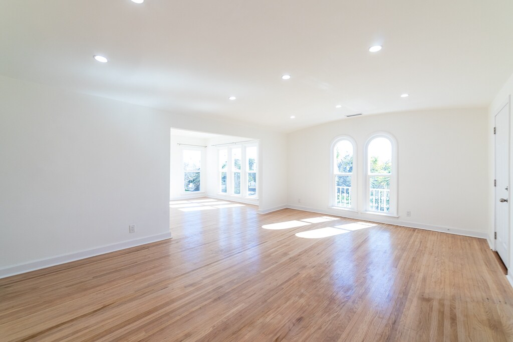 5065 Edgewood Pl in Los Angeles, CA - Building Photo