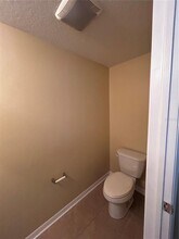 6961 Hawthorne Trace Ln in Riverview, FL - Building Photo - Building Photo