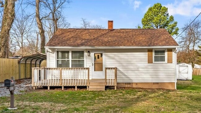 property at 1101 Hickory Ave