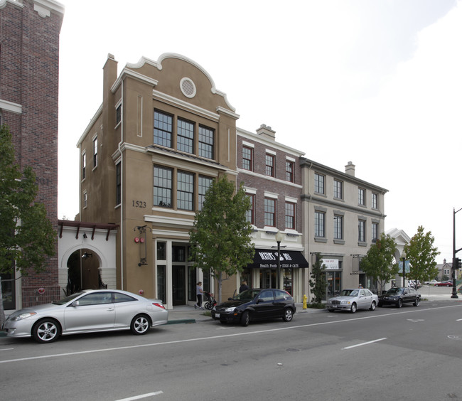 Bldg J in San Marcos, CA - Foto de edificio - Building Photo