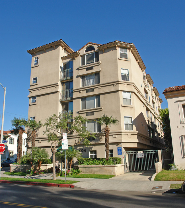 Miracle Mile Senior Housing in Los Angeles, CA - Building Photo - Building Photo