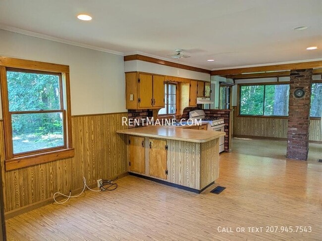 5 Poplar St in Old Town, ME - Building Photo - Building Photo