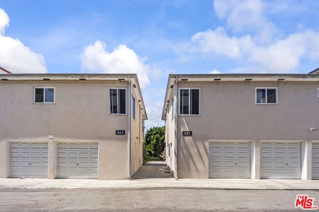 934 2nd St in Santa Monica, CA - Building Photo - Building Photo