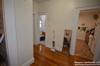 1749 Commonwealth Ave, Unit 16 in Boston, MA - Building Photo - Building Photo
