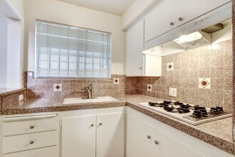 9809 Tabor St in Los Angeles, CA - Building Photo - Building Photo