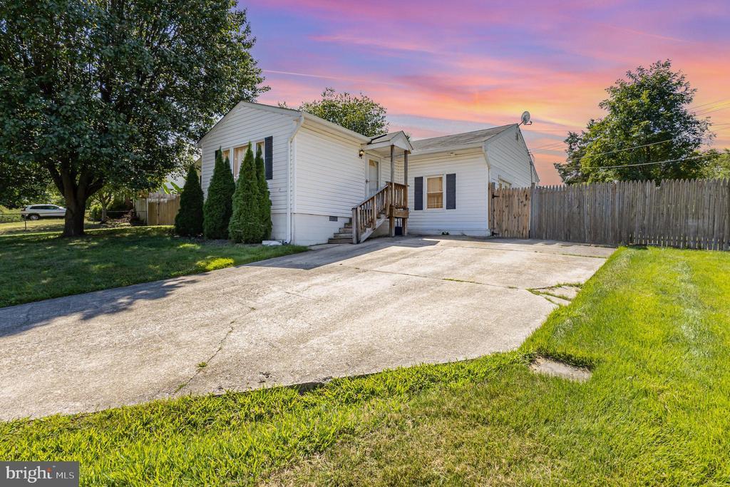 3430 Little Hunting Creek Dr in Alexandria, VA - Building Photo