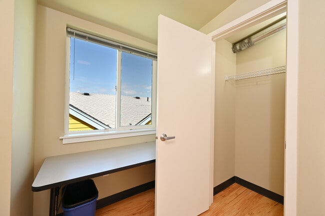 Aubrey Studios in Seattle, WA - Building Photo - Building Photo