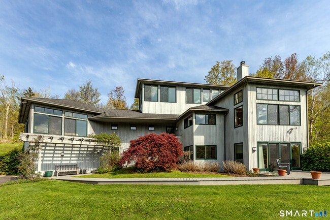 property at 16 Anderson Acres Rd