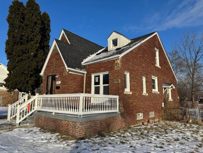 9400 Lakepointe St in Detroit, MI - Building Photo - Building Photo