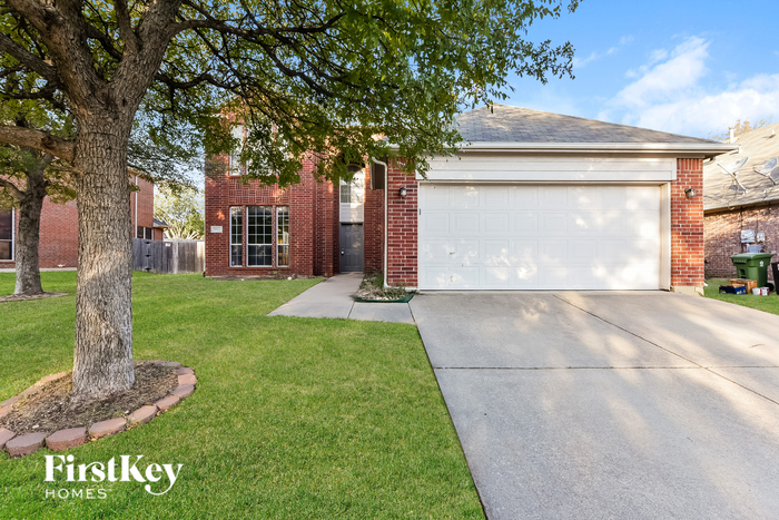 7817 Harvest Hill Rd in Fort Worth, TX - Building Photo