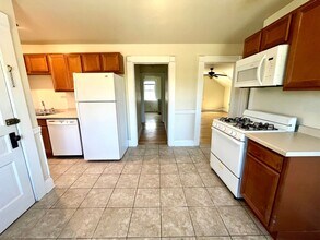 3956-3958-3958 N Murray Ave in Shorewood, WI - Building Photo - Building Photo