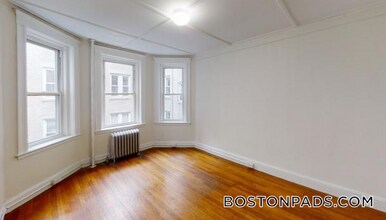 1175 Boylston St, Unit 47 in Boston, MA - Foto de edificio - Building Photo