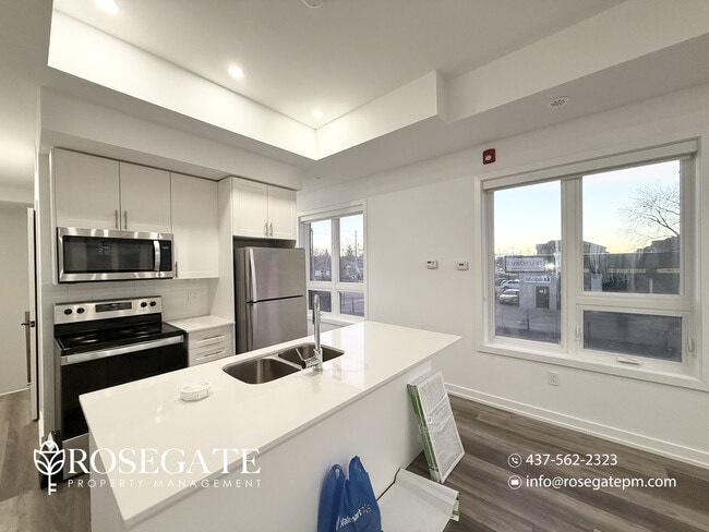 Bright Corner-Unit Townhouse with 3 Bedrooms & Private Outdoor Spaces in Scarborough in Toronto, ON - Building Photo - Building Photo