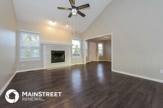 410 N Cheyenne Dr in Raymore, MO - Foto de edificio - Building Photo