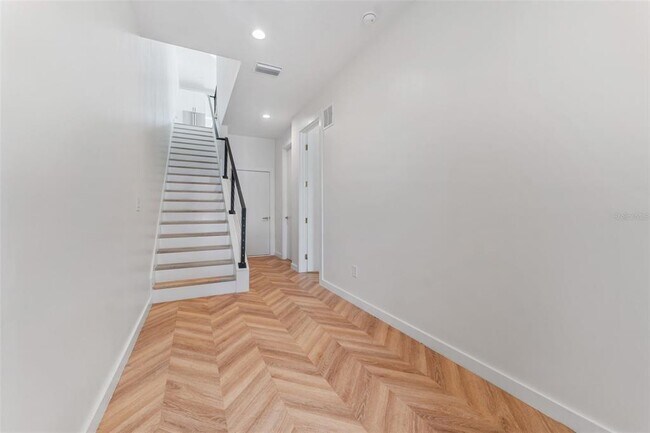 102 W Adalee St in Tampa, FL - Building Photo - Building Photo