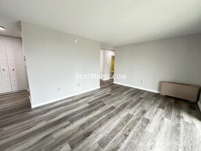 33 Longrale Park in Bangor, ME - Building Photo - Building Photo