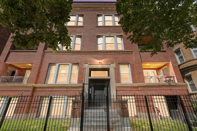 property at 5722 S King Dr