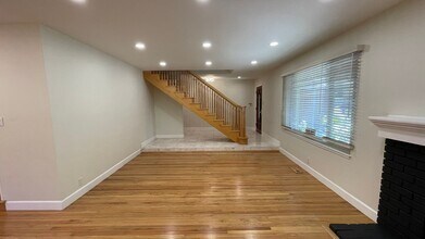 406 Blue Ridge Dr in Martinez, CA - Building Photo - Building Photo
