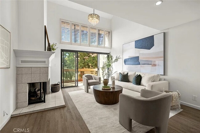 8180 Manitoba St, Unit 334 in Playa Del Rey, CA - Foto de edificio - Building Photo